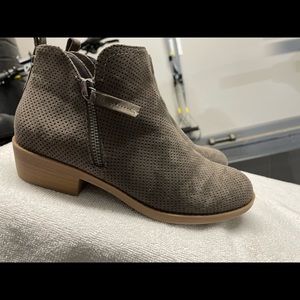 Universal Threat taupe/gray booties.  Worn one time. Size 6.5